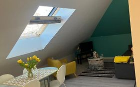 Magnifique Logement, Confortable Et Paisible.